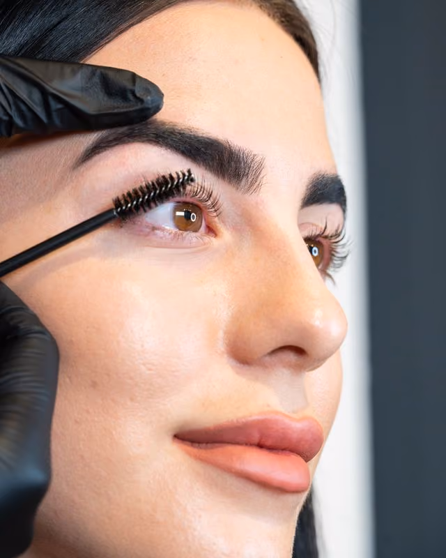 Lash Lift Aftercare 101: The Ultimate Guide to Long-Lasting Lashes