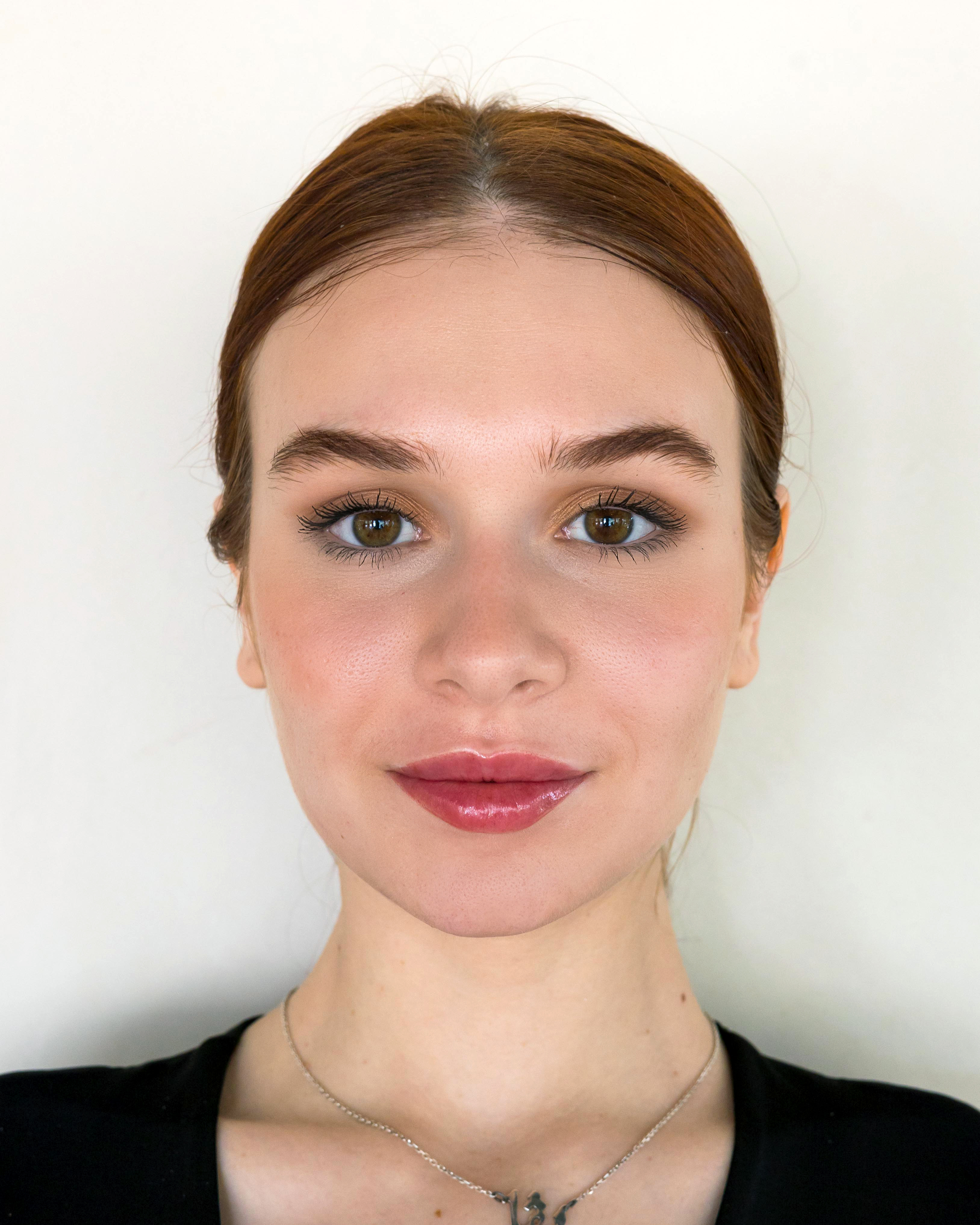 Natural and soft color of lip blush