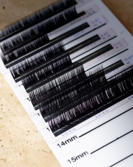 PBT lash extensions