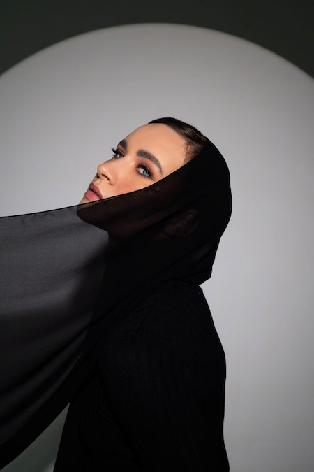 إطلالة طبيعية واثقة جاهزة لاحتفالات اليوم الوطني