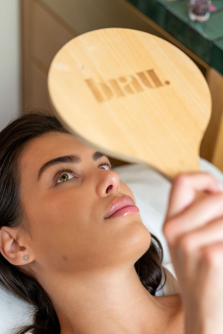 نتيجة رموش مرفوعة ومحددة بمظهر طبيعي