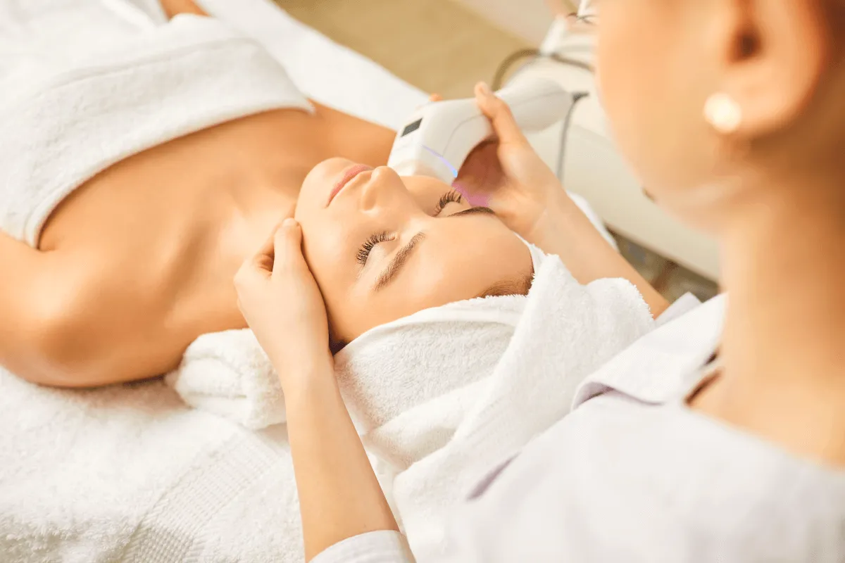 zabieg-termolifting-witamina-c-wowme-torun-napiecie-i-blask