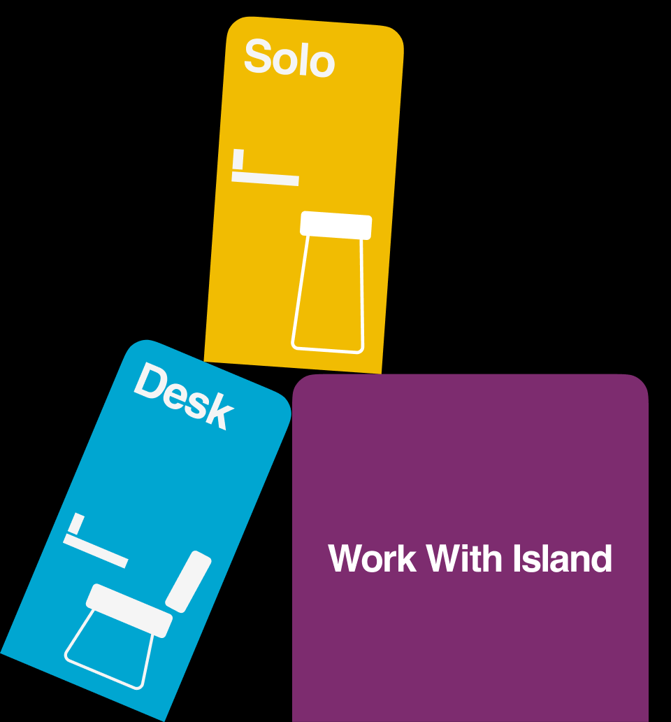Trois formes colorées avec des textes en anglais : Solo avec une icône de chaise, Desk avec une icône de bureau et chaise, et Work With Island sur un fond violet.