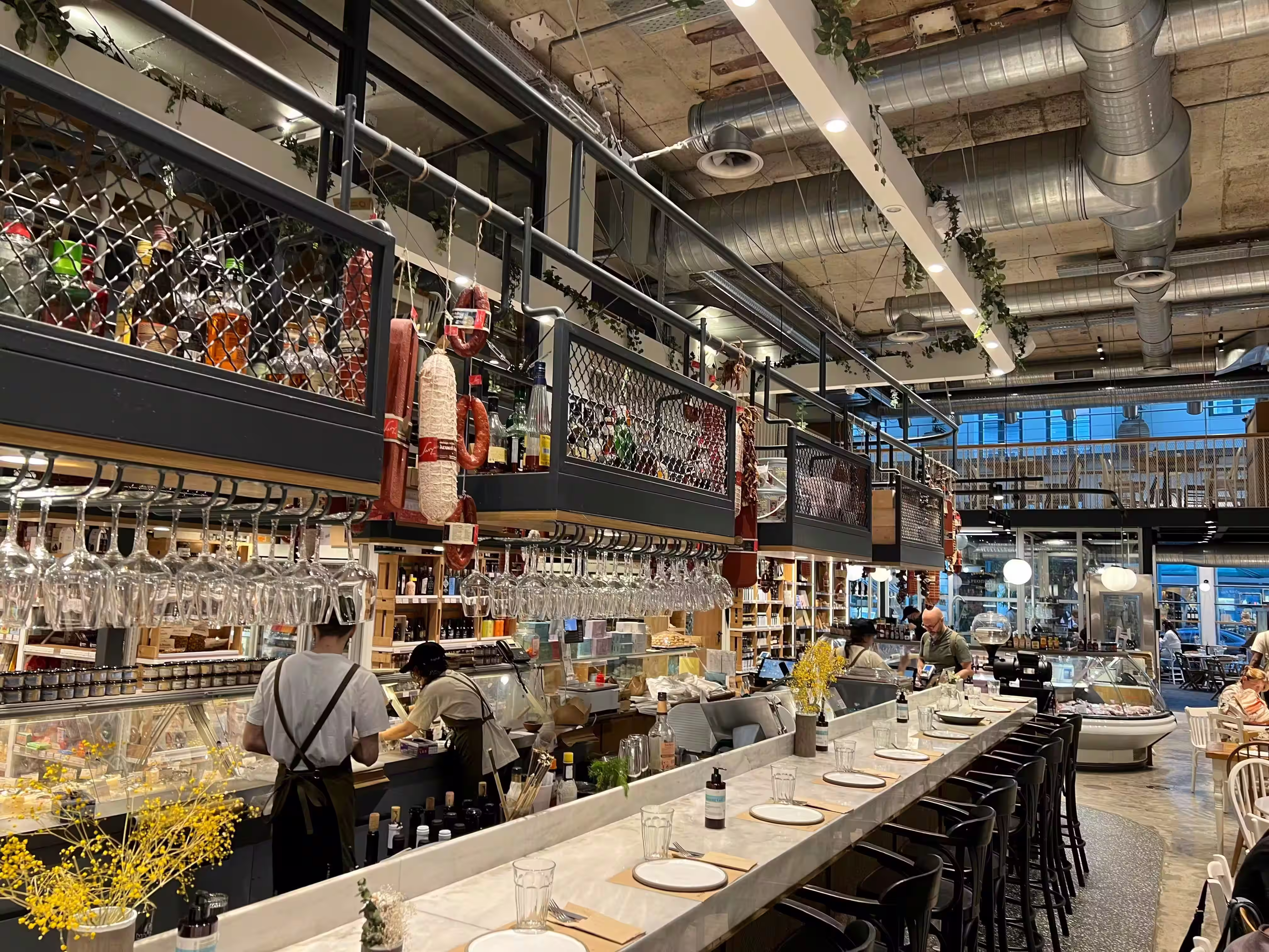 Image d'un restaurant ouvert comme exemple de projet de territoire