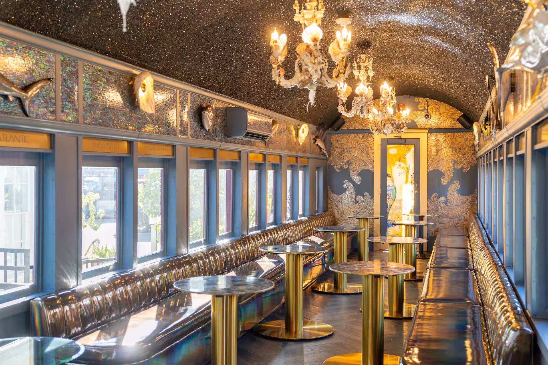 Image d'un concept de restaurant atypique au sein d'un train