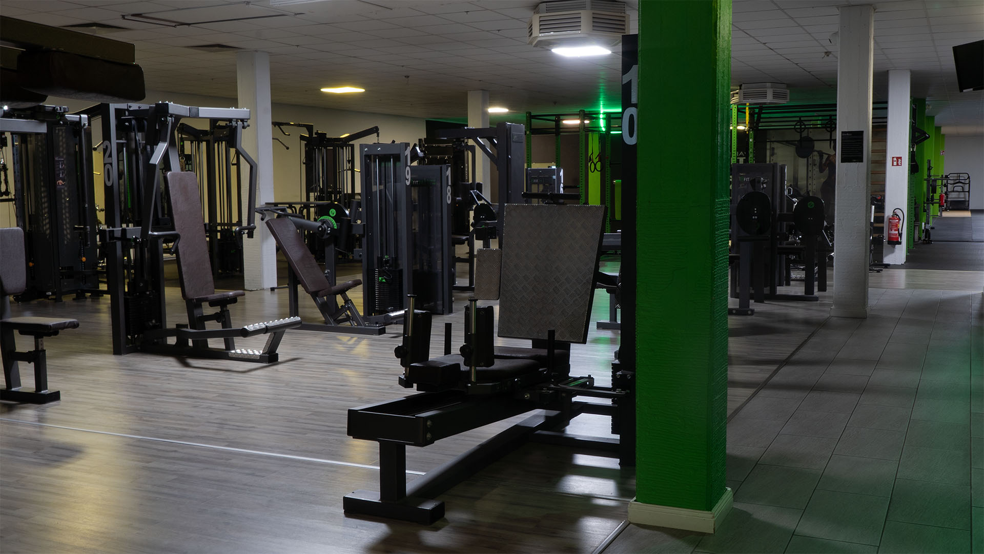 Kraftgerätebereich im BFit24 Fitnessstudio in Bad Bramstedt