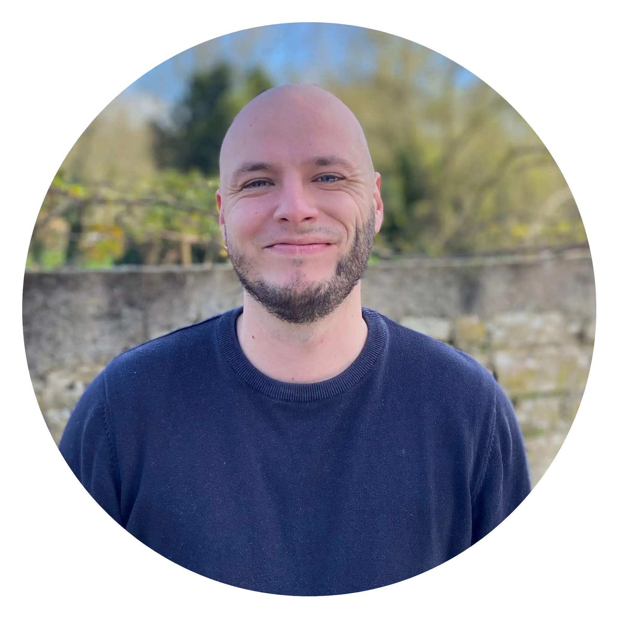 Portrait corporate d’Ugo Dorain, spécialiste de l’animation chez Cyber Wargames, où il conçoit et anime des serious games dédiés à la sensibilisation à la cybersécurité.