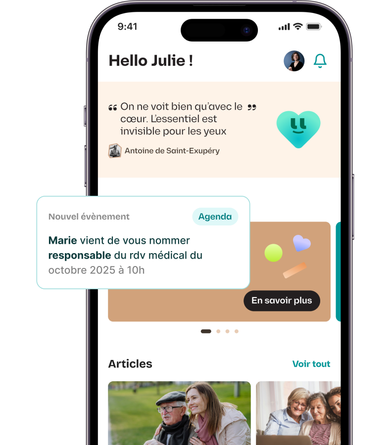 Capture d'écran d'une application mobile affichant un message de bienvenue à Julie, une citation d'Antoine de Saint-Exupéry, une notification d'événement médical pour octobre 2025, et des aperçus d'articles.