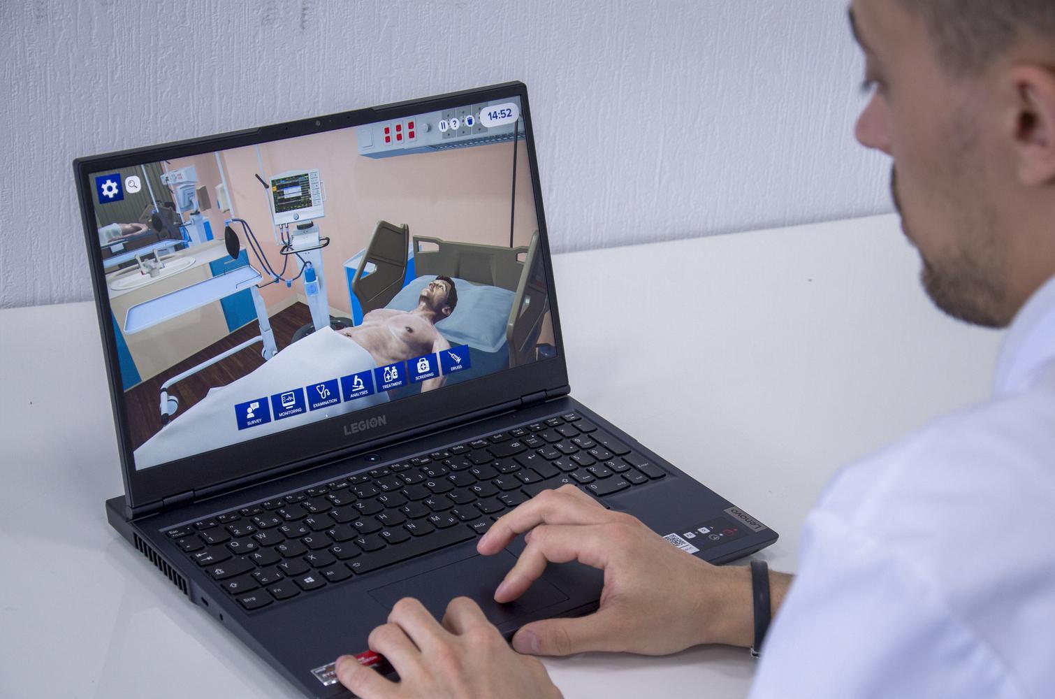 Training on the Leonardo VR simulator