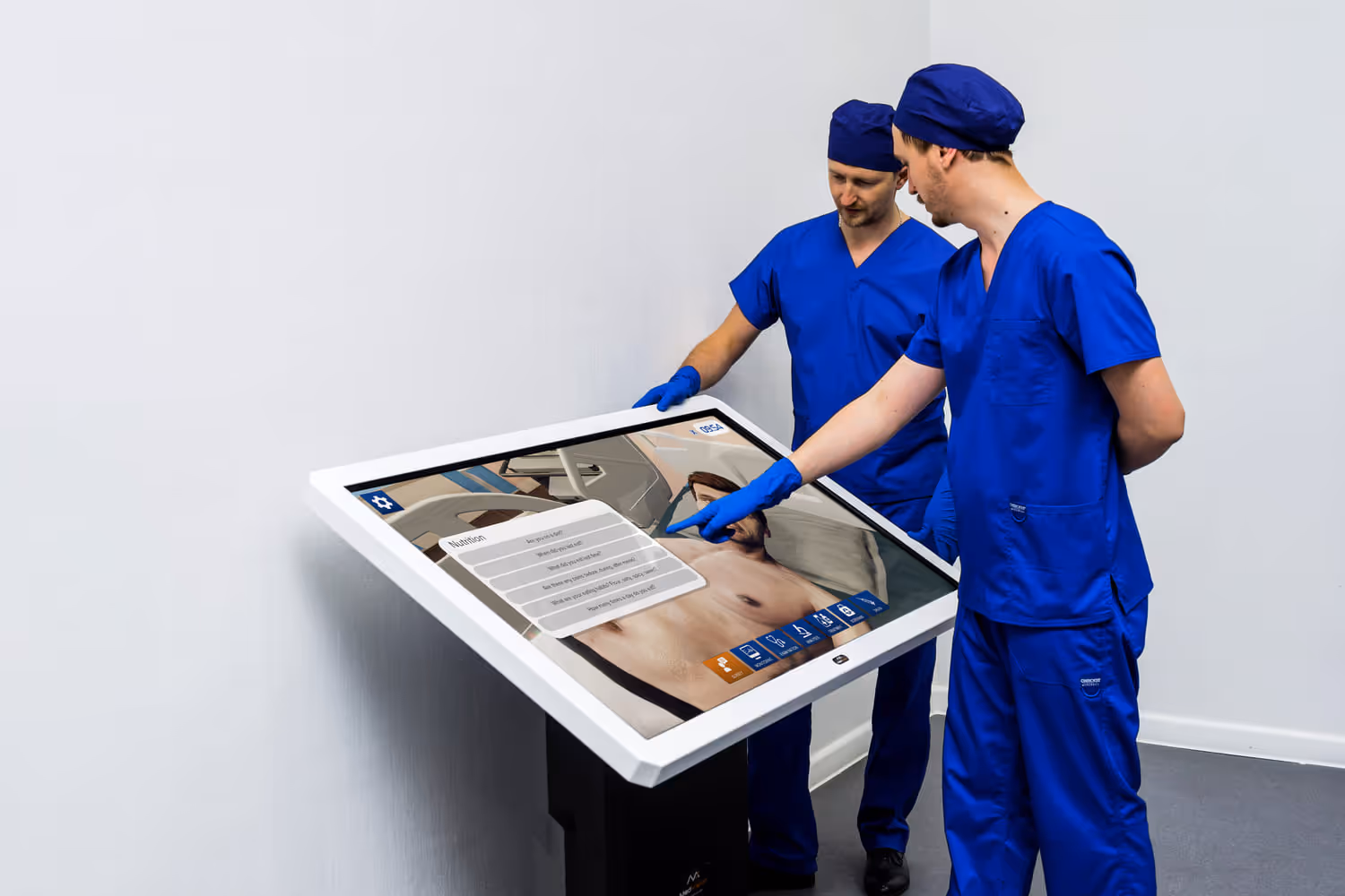 Studying anatomy in groups