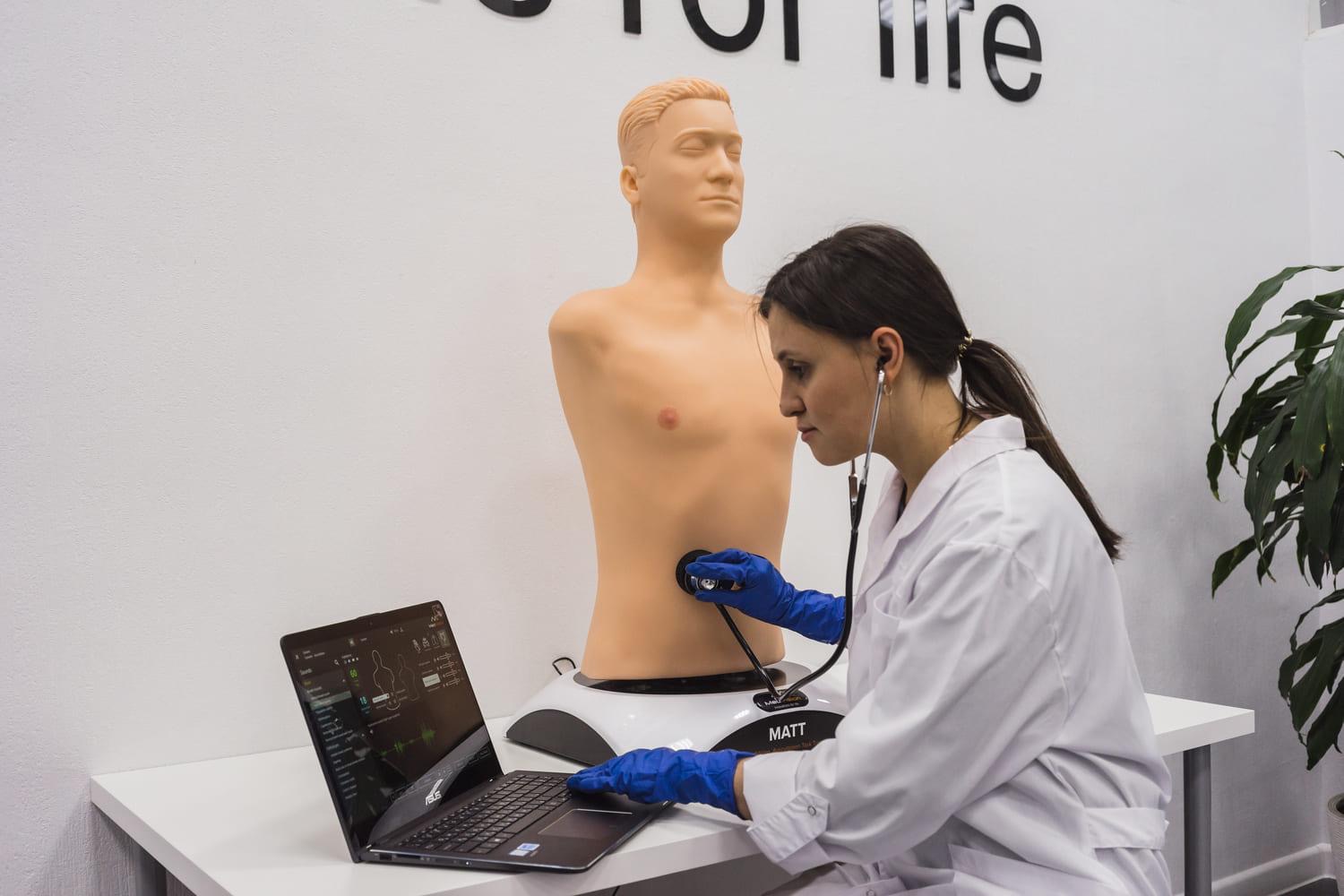 Modeling a dynamic auscultation situation