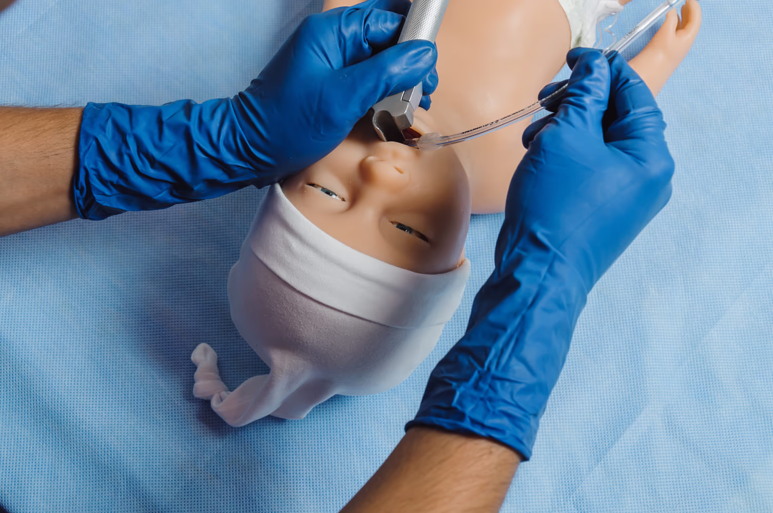 Assistance in developing skills in neonatal patients