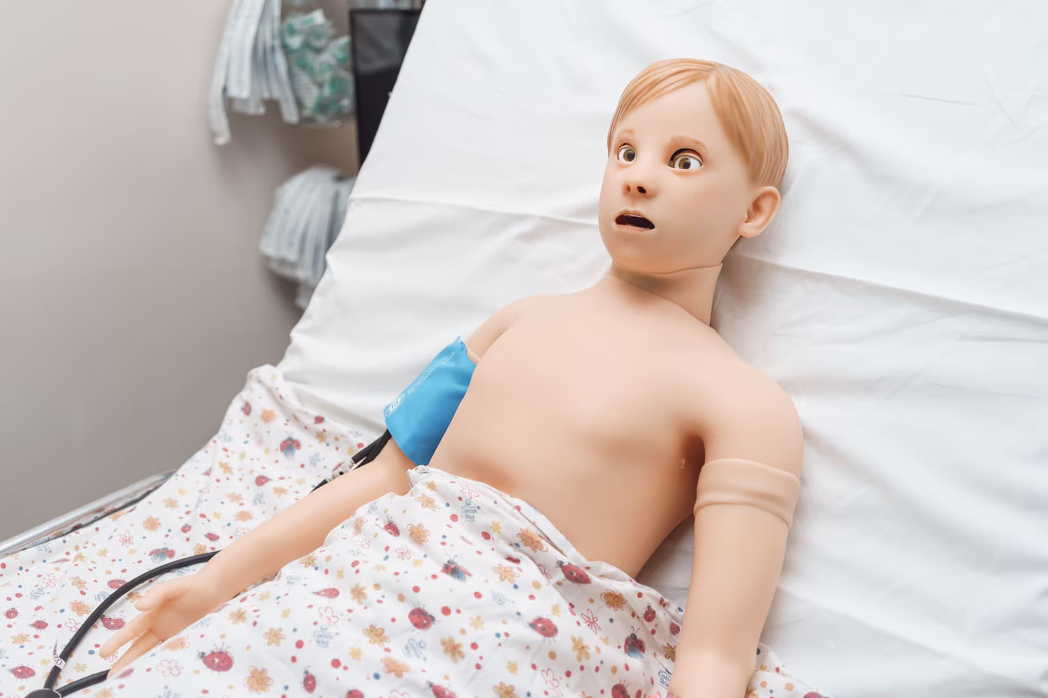 What is medical simulation vs virtual reality training in 2026?
