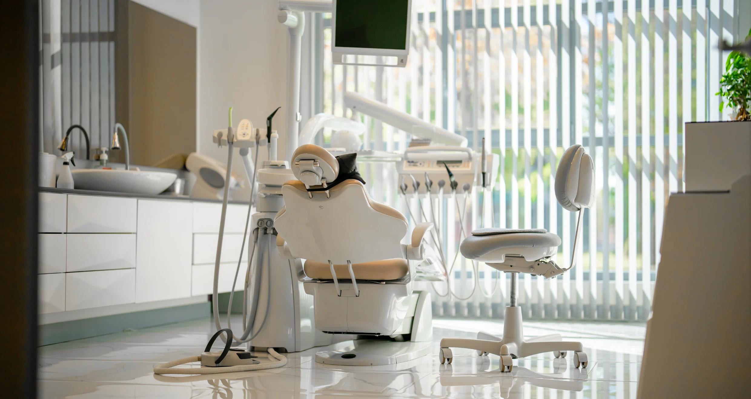 10 Reasons Dentists Struggle to Grow Their Practice