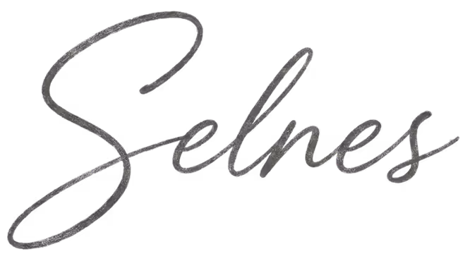 Handwritten signature-style text reading 'Selnes' in black script.
