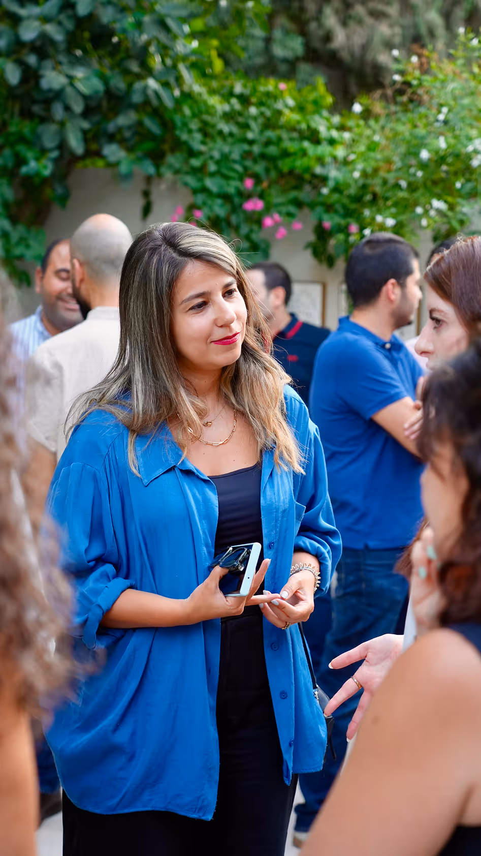 Professionals connecting authentically at a Sira Community event in the UAE.