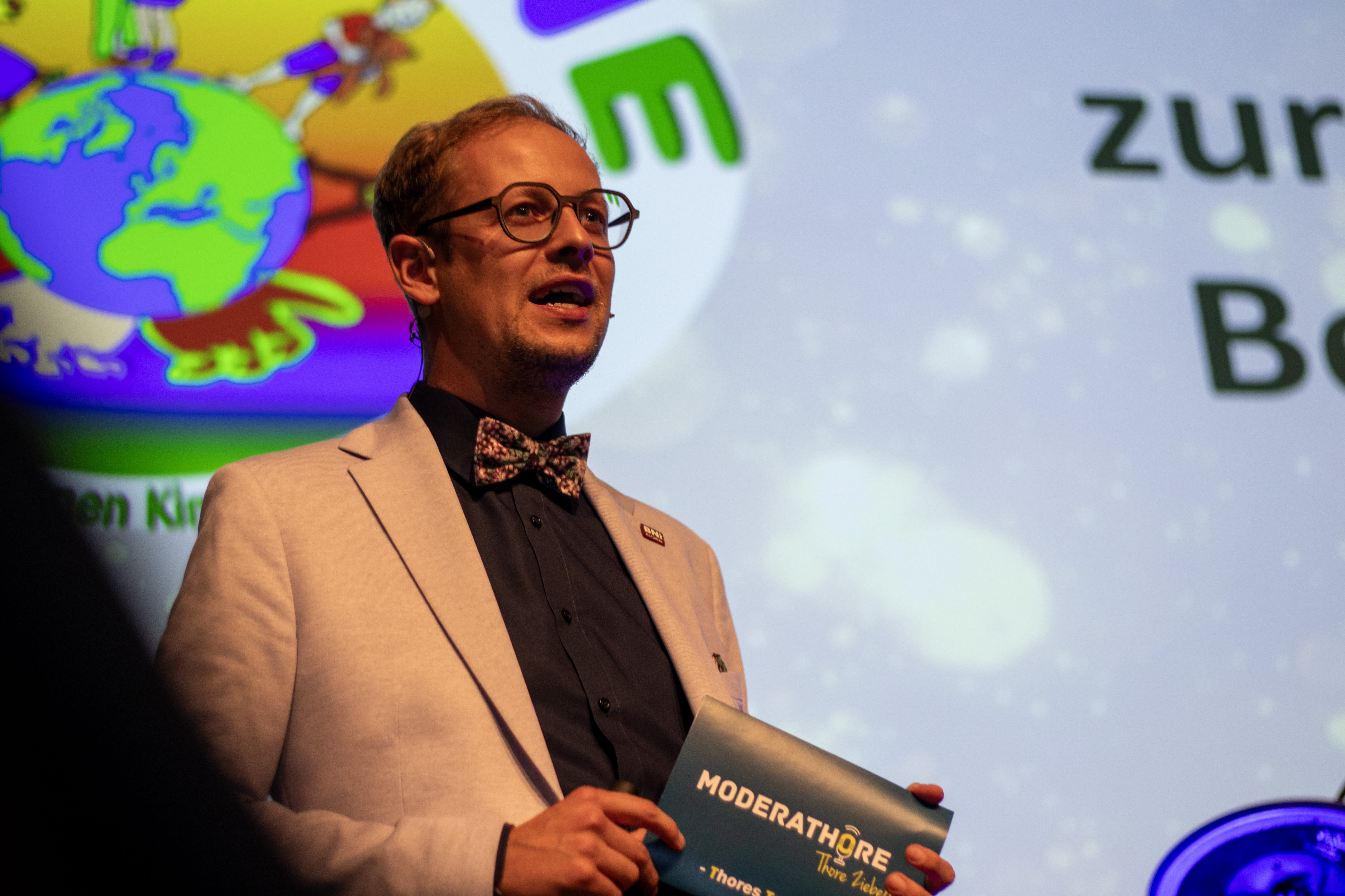 image of spa session for wellness center