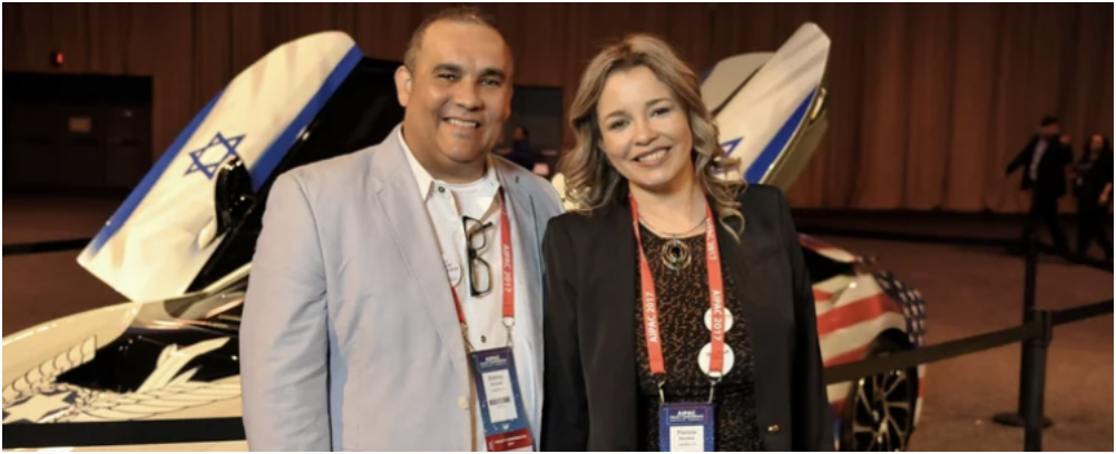 AIPAC club members smiling