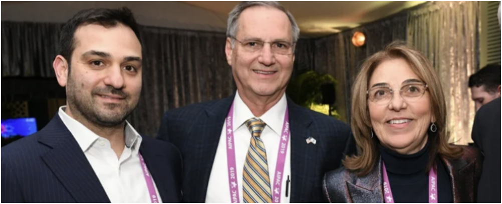 AIPAC club members smiling