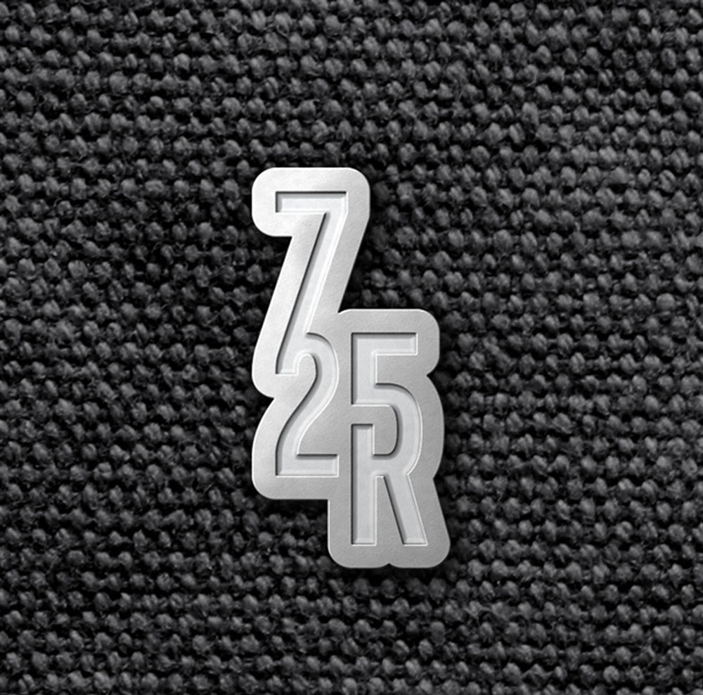 logo 725 Randolph metal