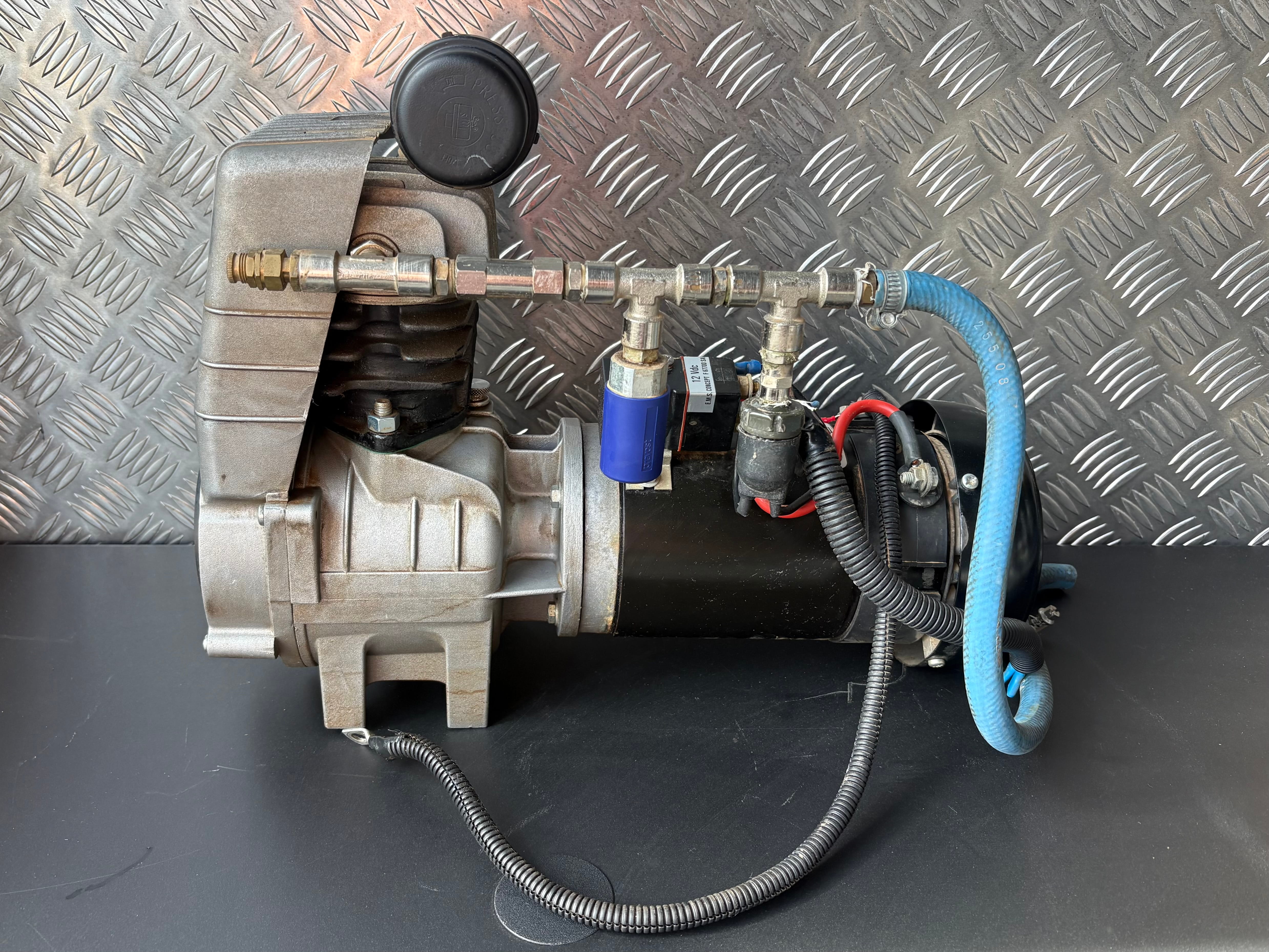 COMPRESSEUR D'AIR EMS CONCEPT S13/LS55-MV