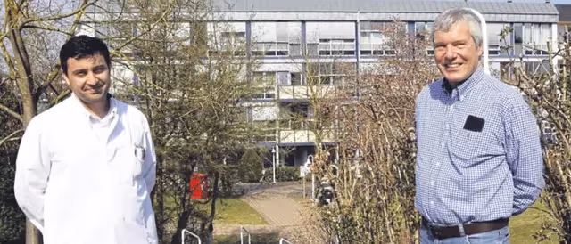 Wieder Chirurgische Doppelspitze