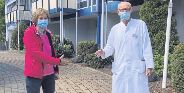 Stiftung Maria Hilf spendet kardiologische Geräte Herzen