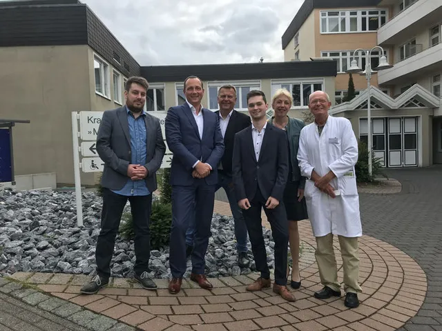 FDP Politiker zu Gespräch im Warsteiner Maria Hilf