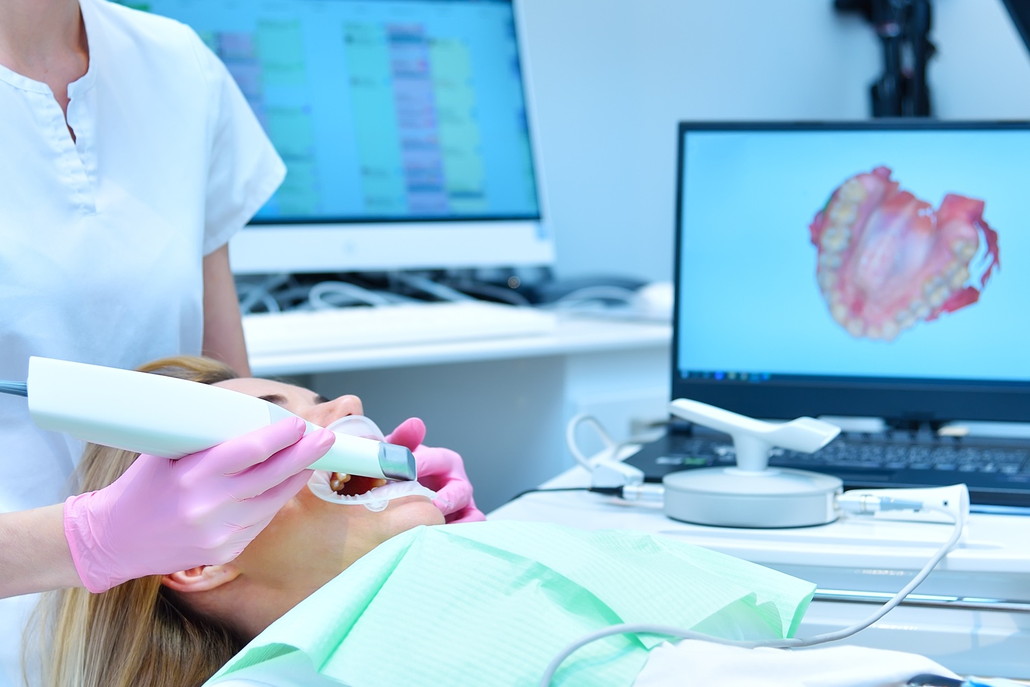 Intraoral Scanner = Mess-Free Treatment