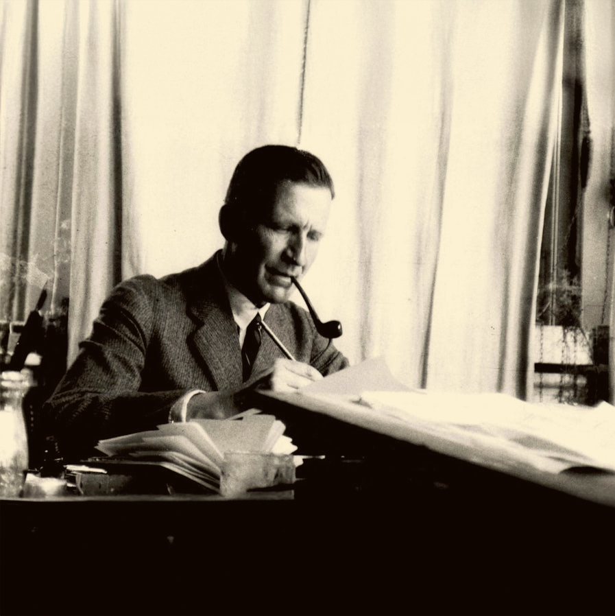 Designer of Futura, Paul Renner bridged modernist ideals and classical proportion in one of the most iconic typefaces ever made.