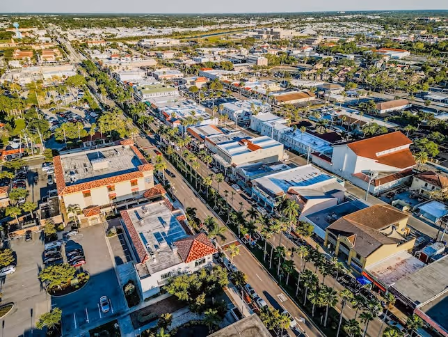 Drone shot of a neighborhood in Florida.
