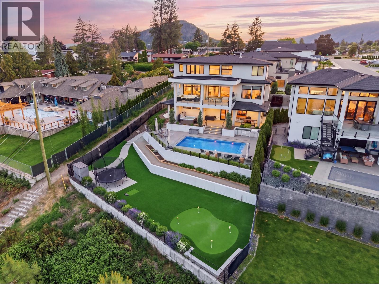 695 Lake Court