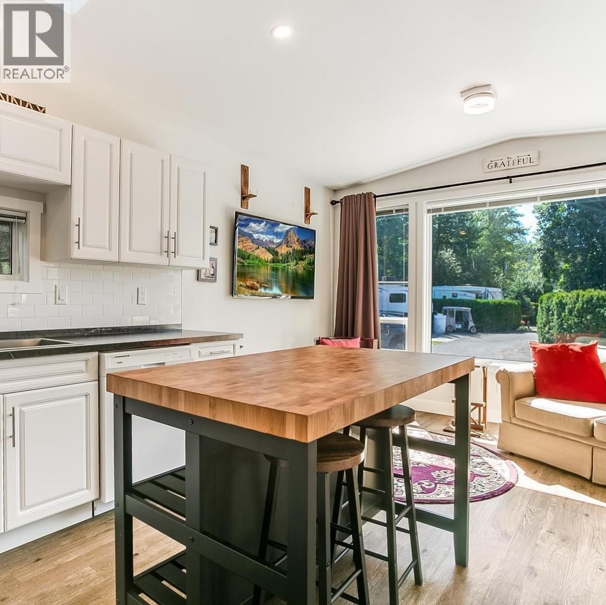 415 Commonwealth Road Unit# 458