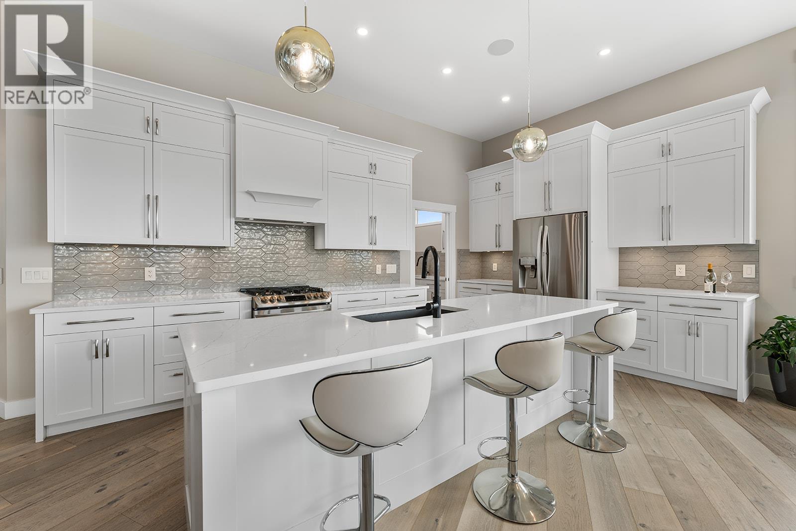 2122 Tramonto Court