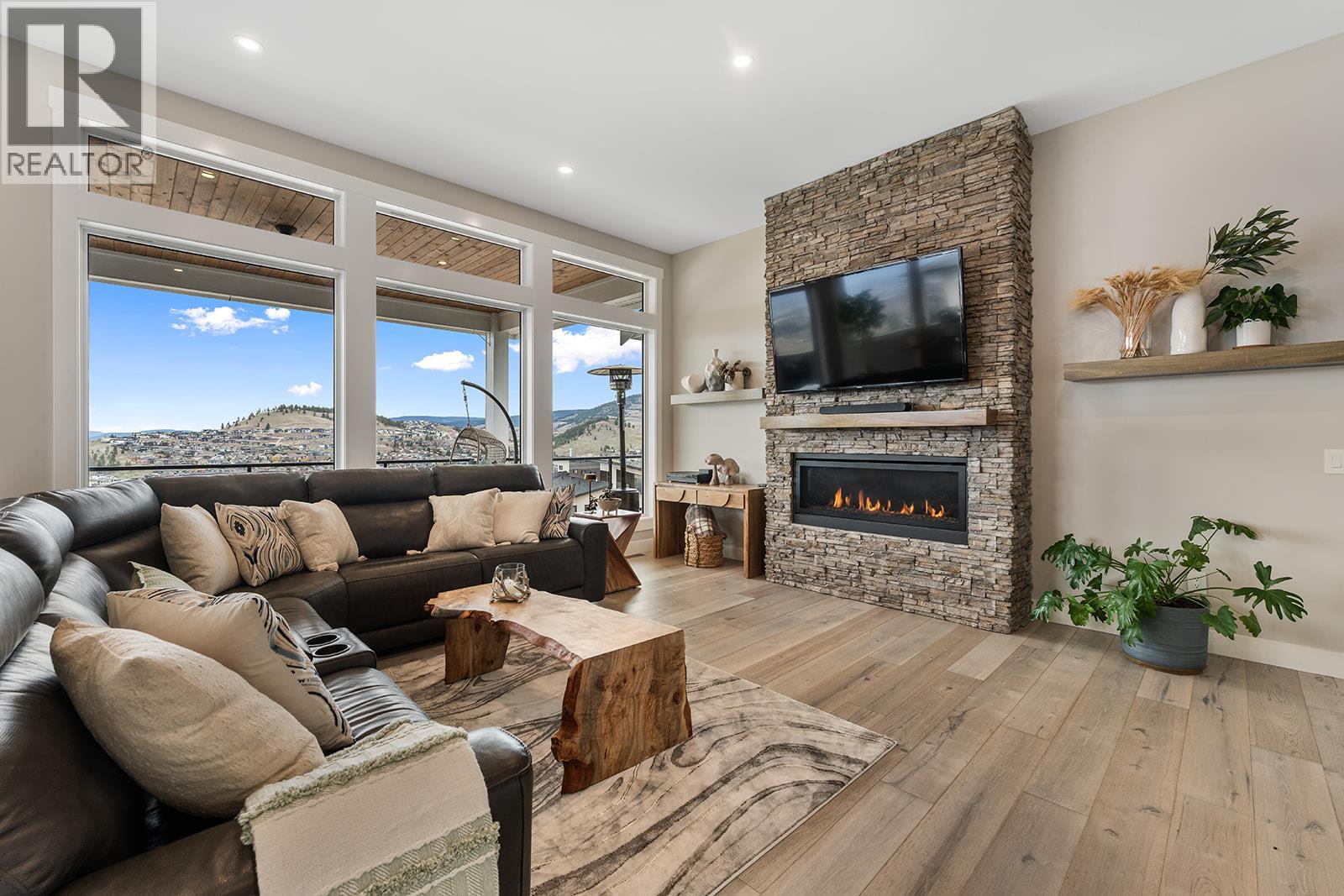 2122 Tramonto Court