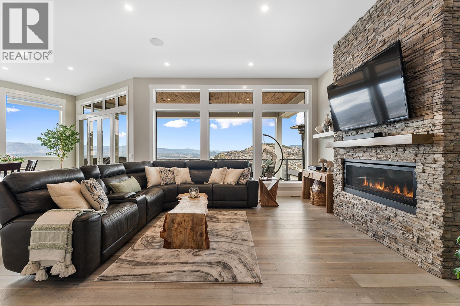 2122 Tramonto Court