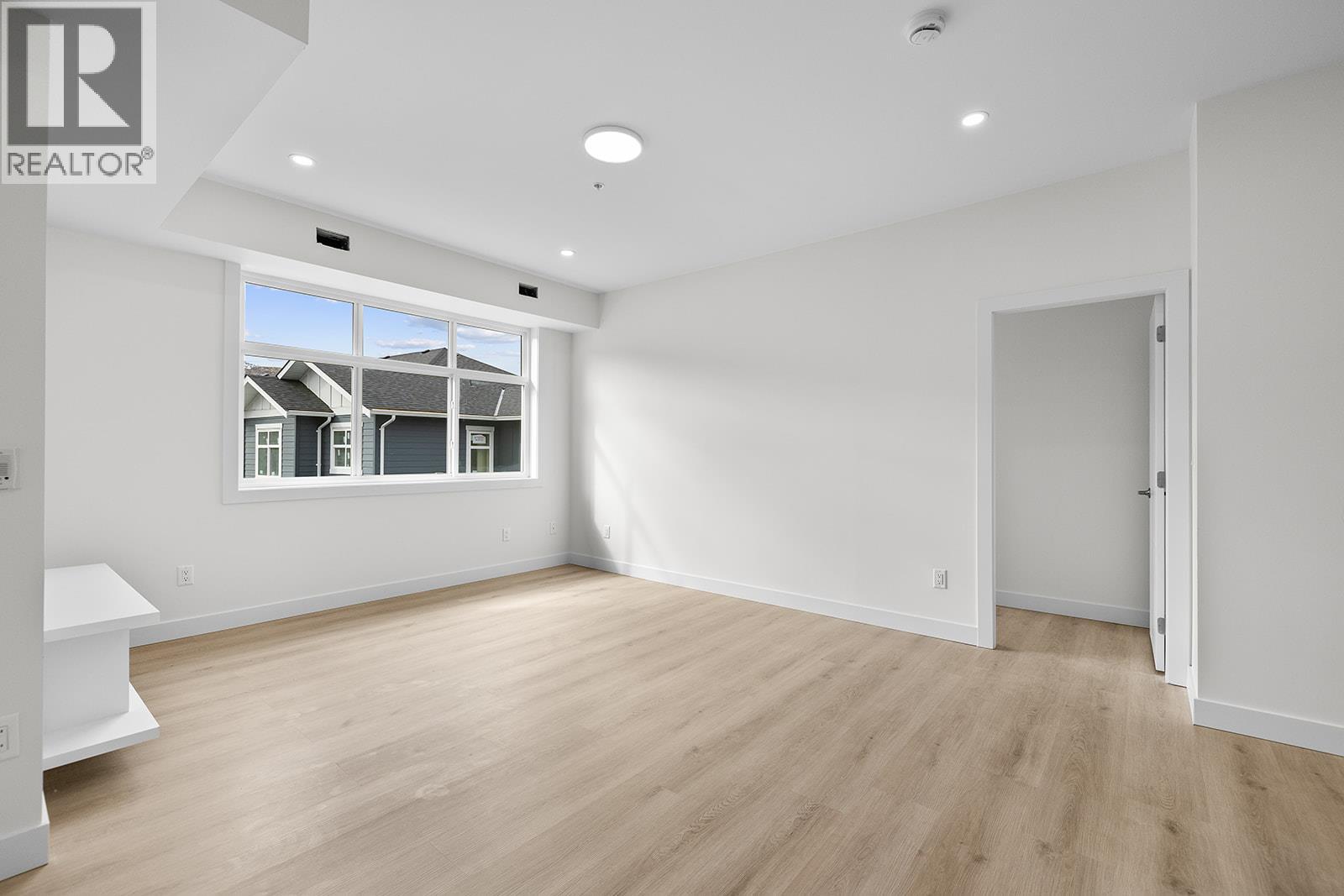 5300 Main Street Unit# 202