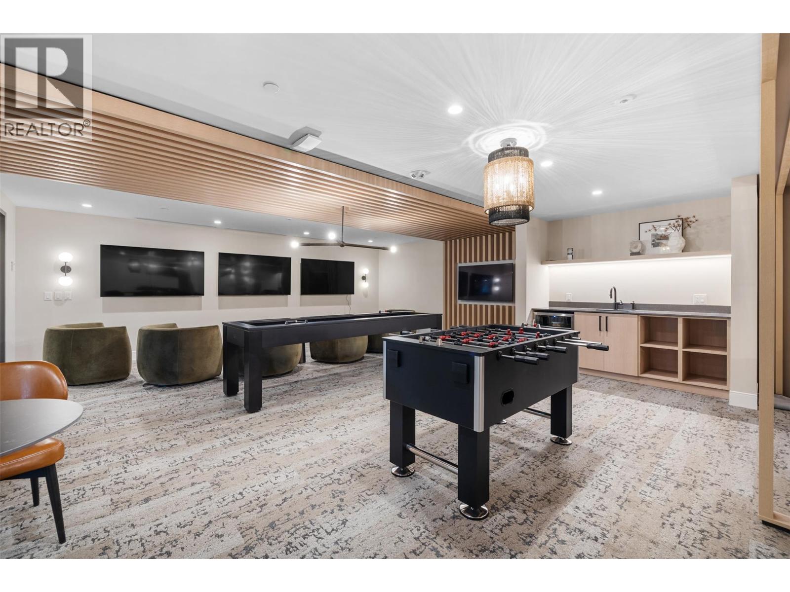 3340 Lakeshore Road Unit# 802