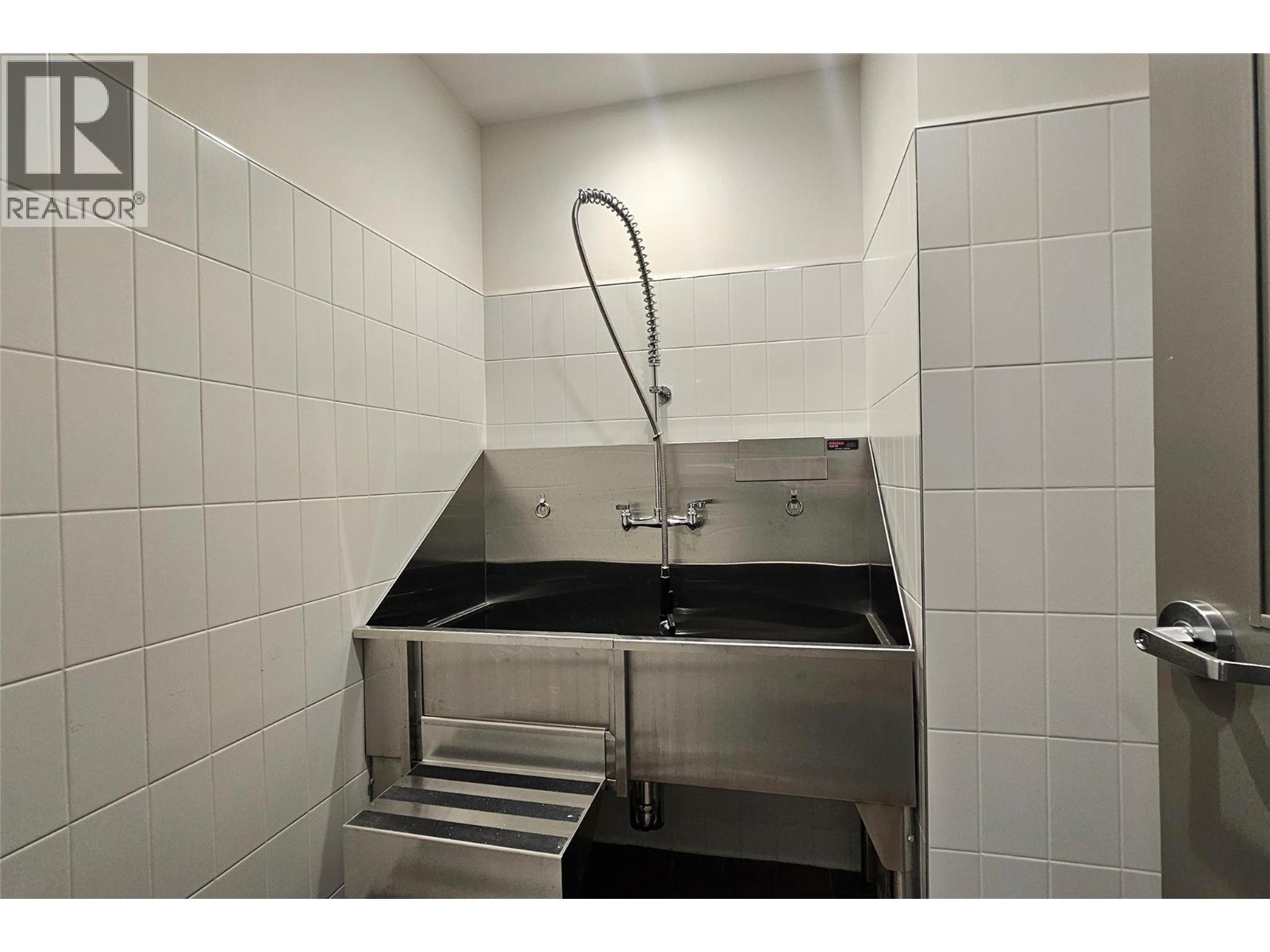 3340 Lakeshore Road Unit# 802