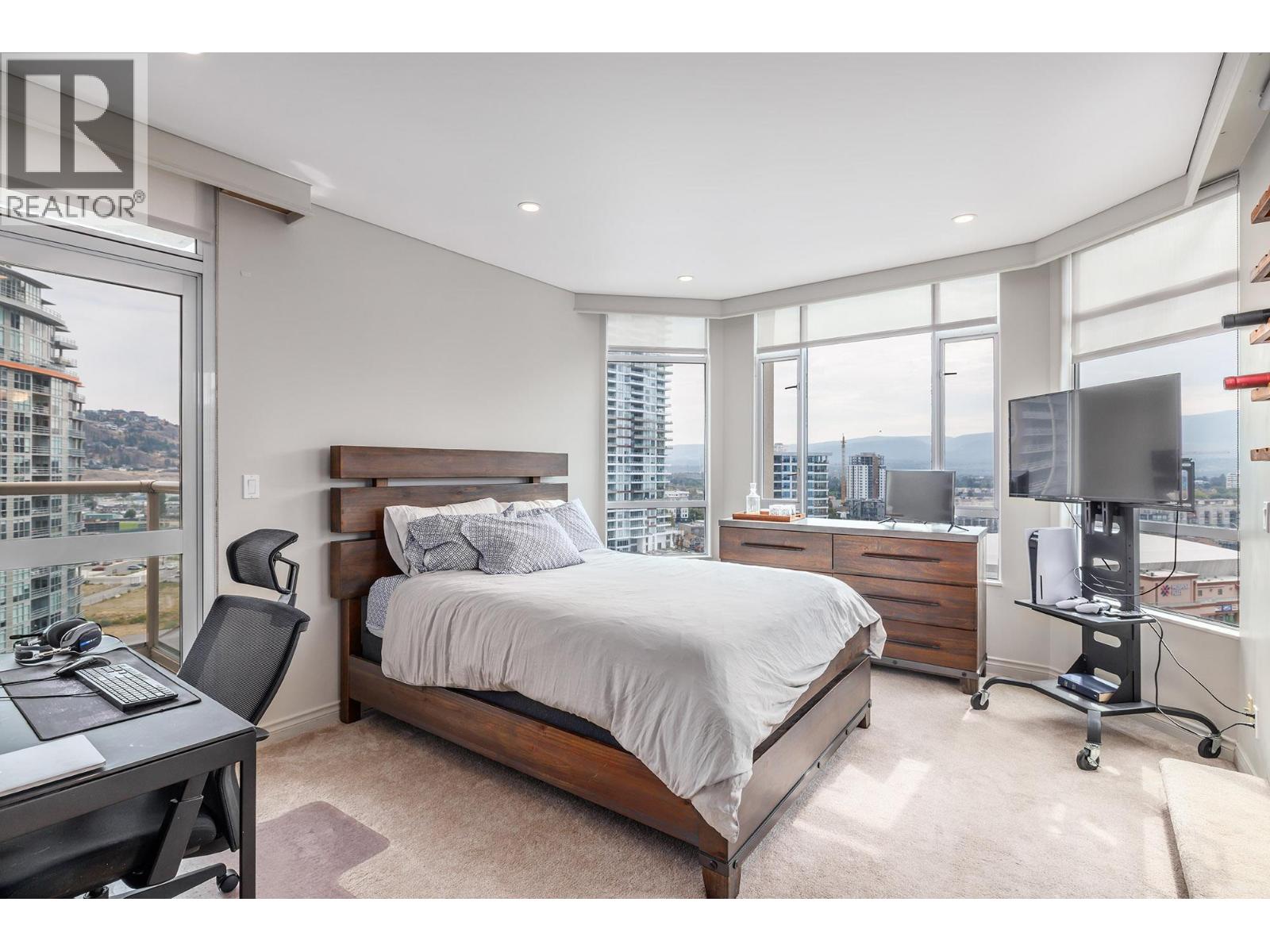 1152 Sunset Drive Unit# 1601