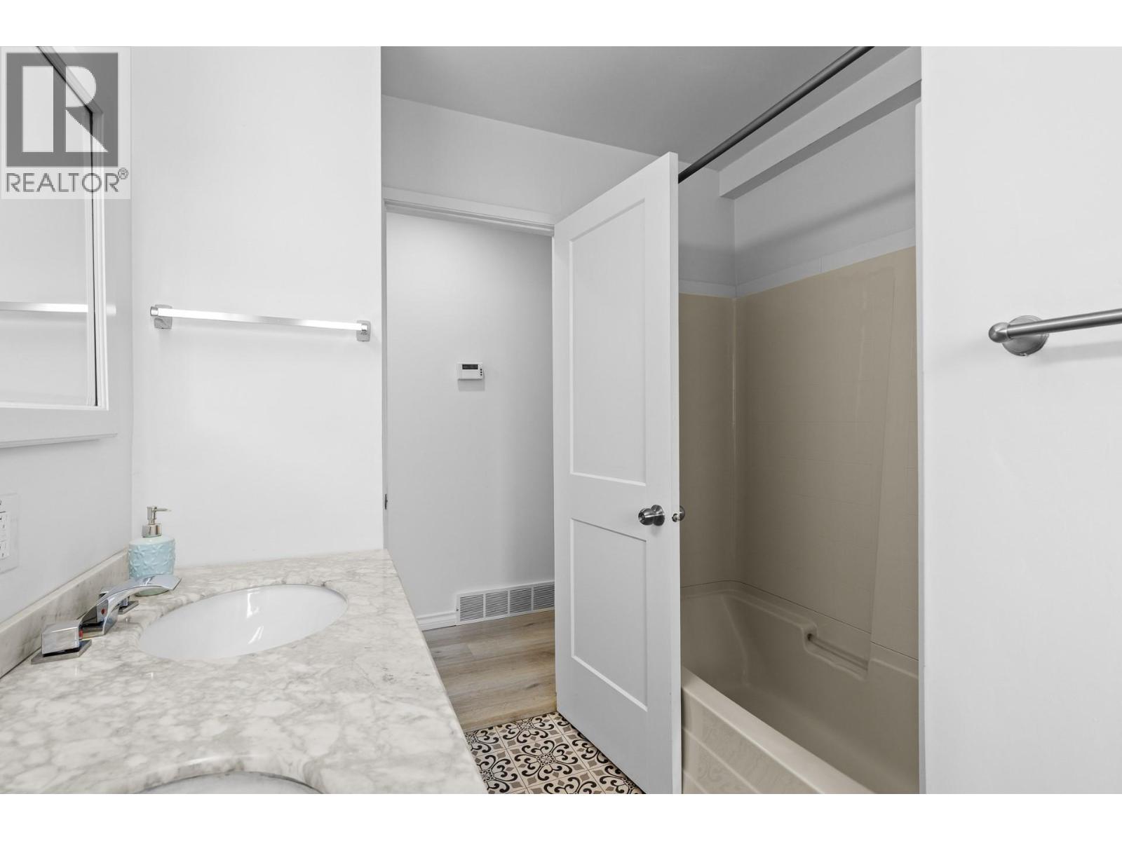 2618 Thacker Drive