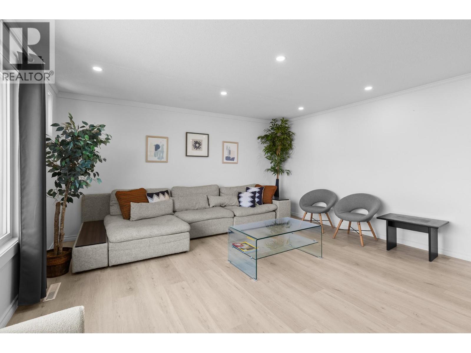 2618 Thacker Drive