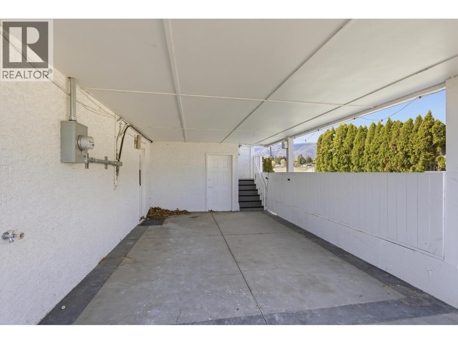 2618 Thacker Drive