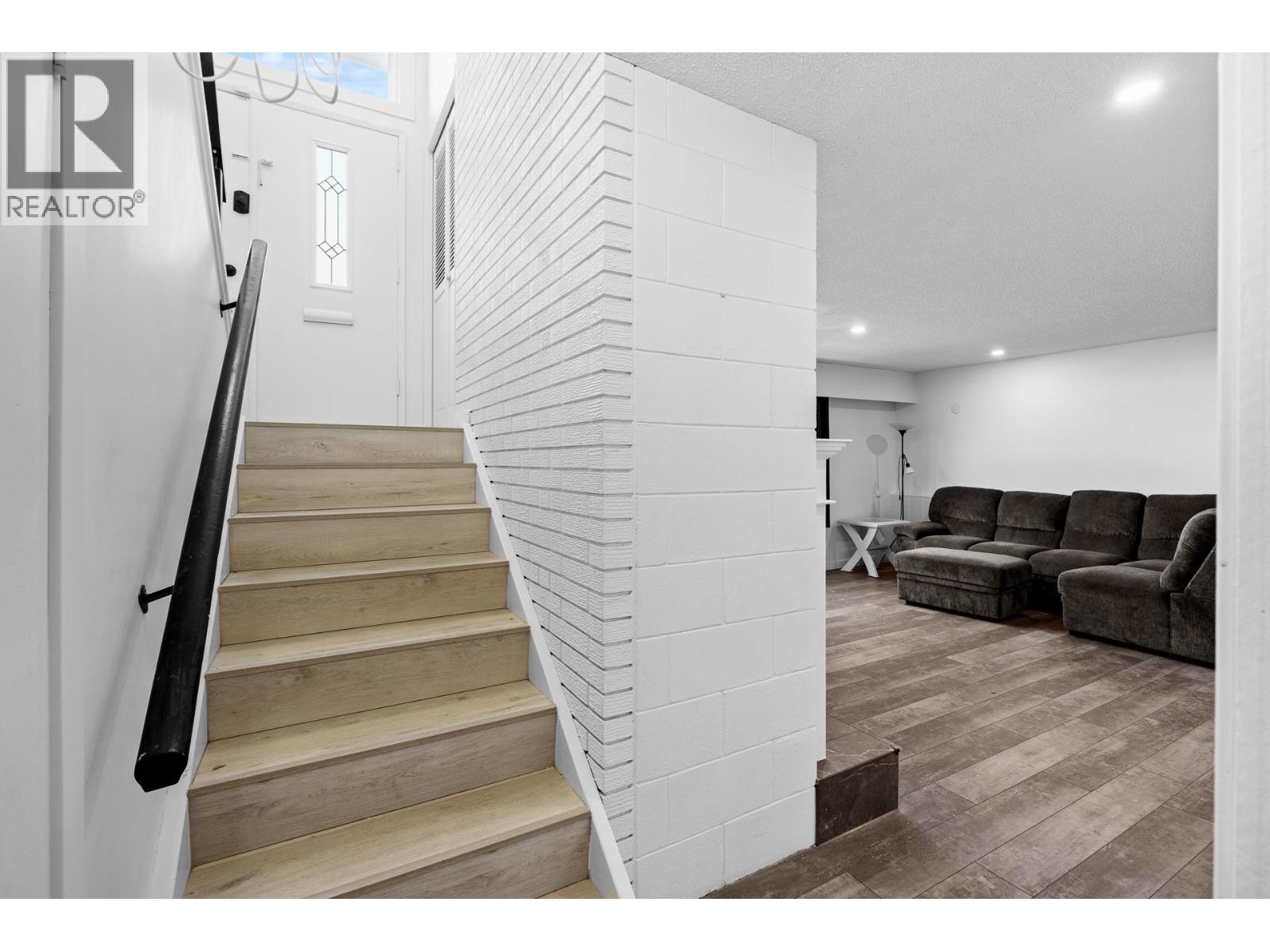 2618 Thacker Drive