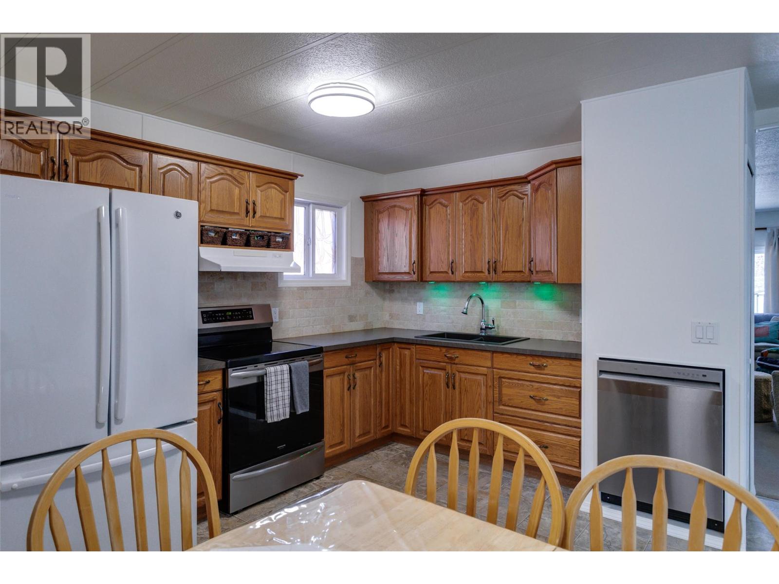 1860 Boucherie Road Unit# 71