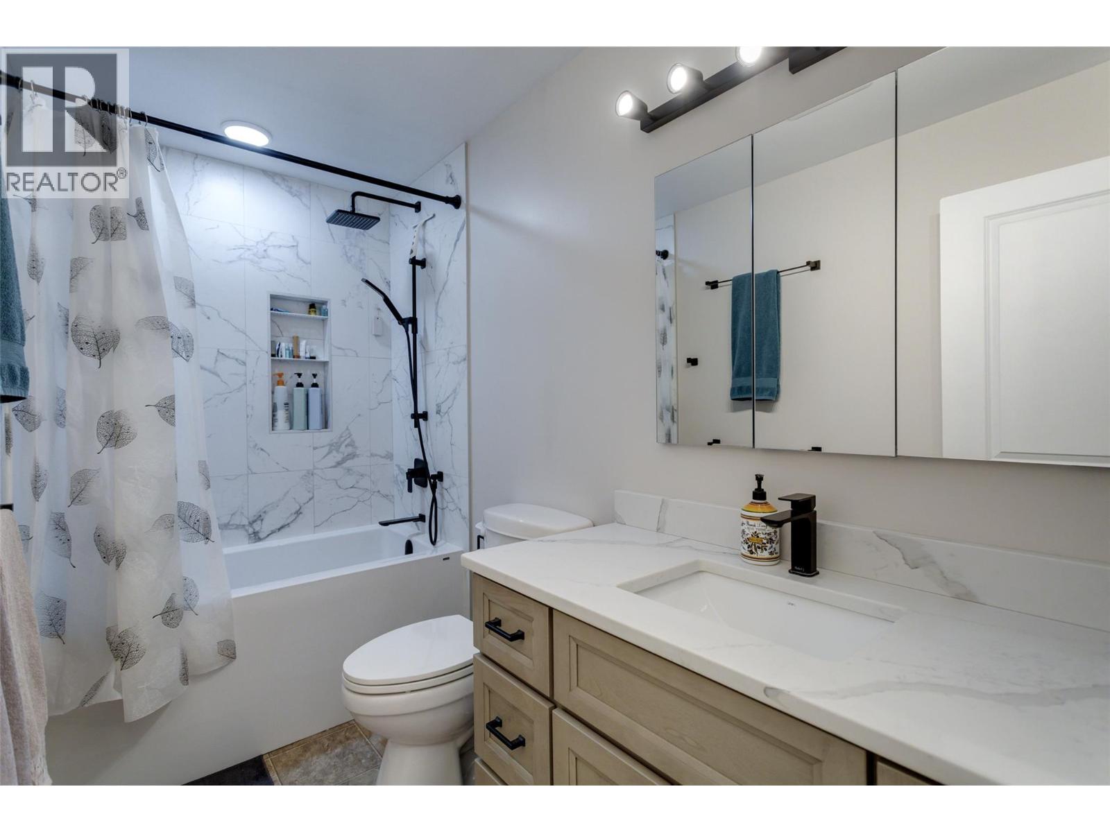 1860 Boucherie Road Unit# 71