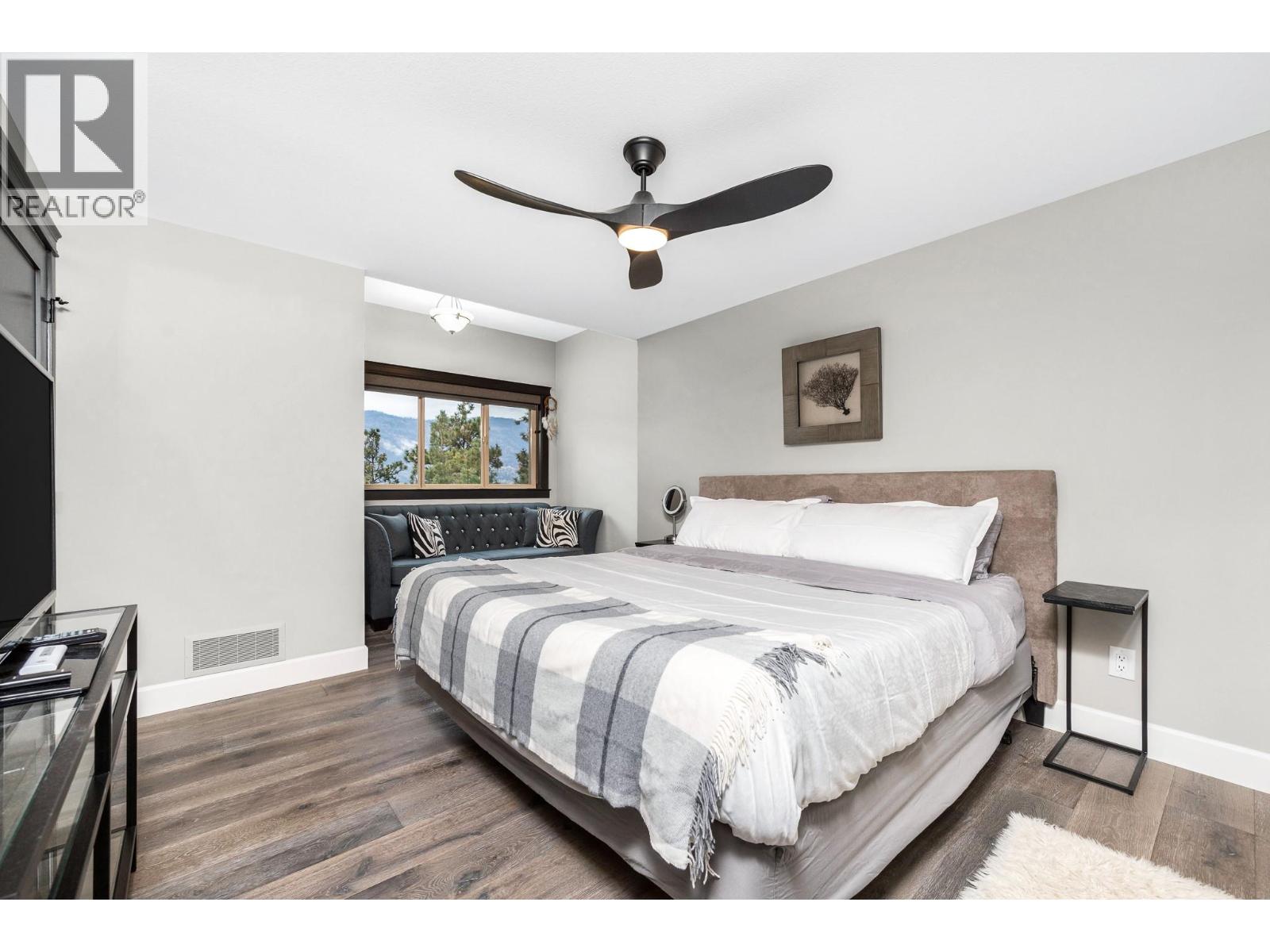 2328 Arthur Court