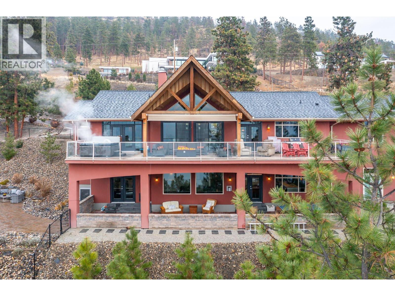 2328 Arthur Court