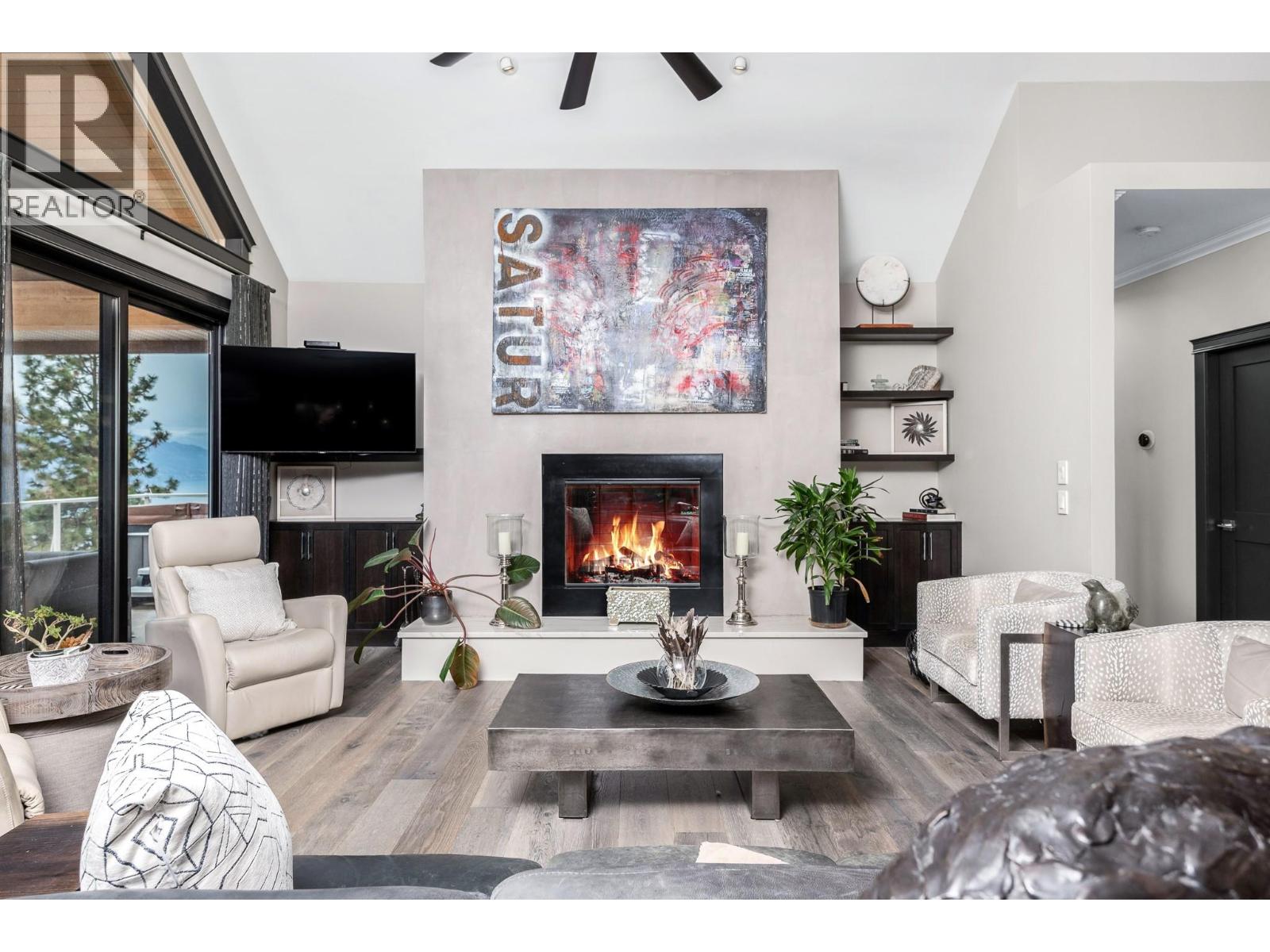 2328 Arthur Court