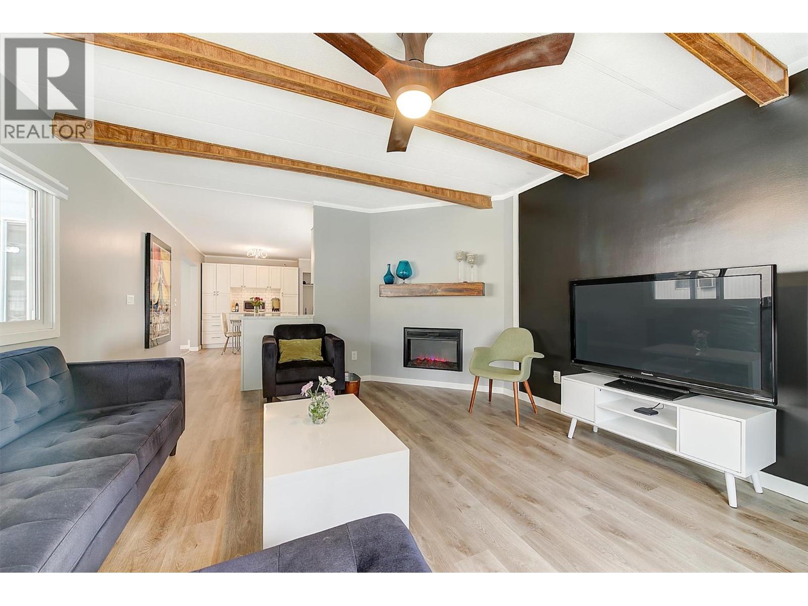 1929 97 Highway S Unit# 49